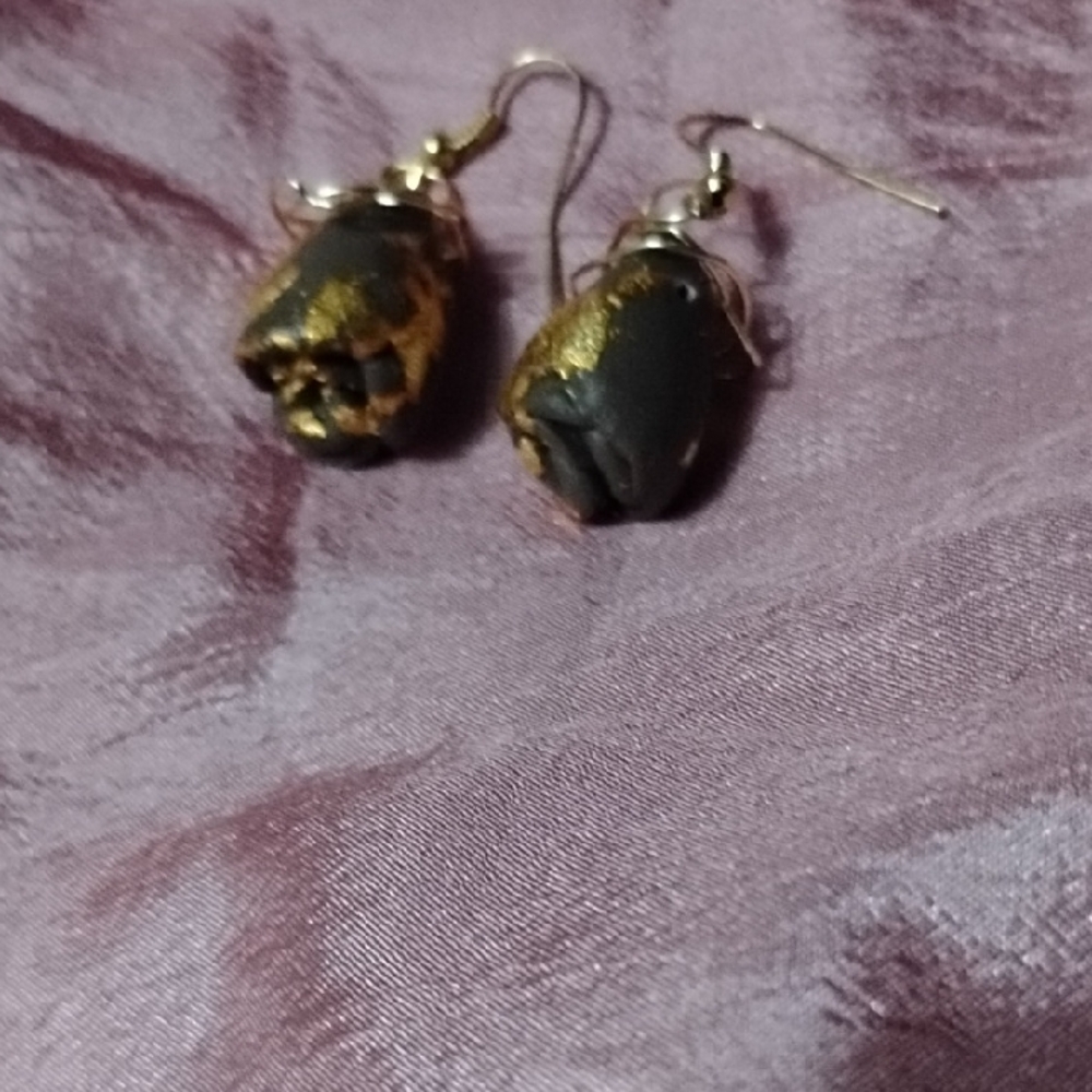 Elegant Black and Gold Earrings